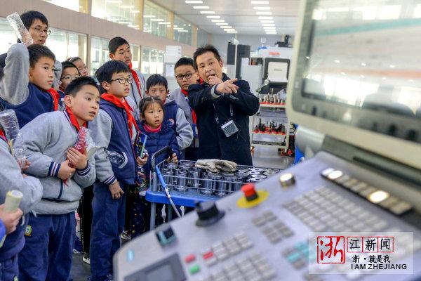 长兴：：：走读智慧工厂 感受科技魅力